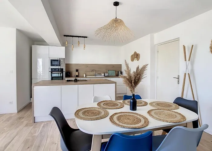 ** Superbe appartement sur le canal du midi **